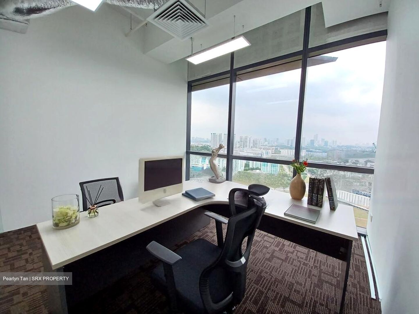 Woods Square (D25), Office #451143301